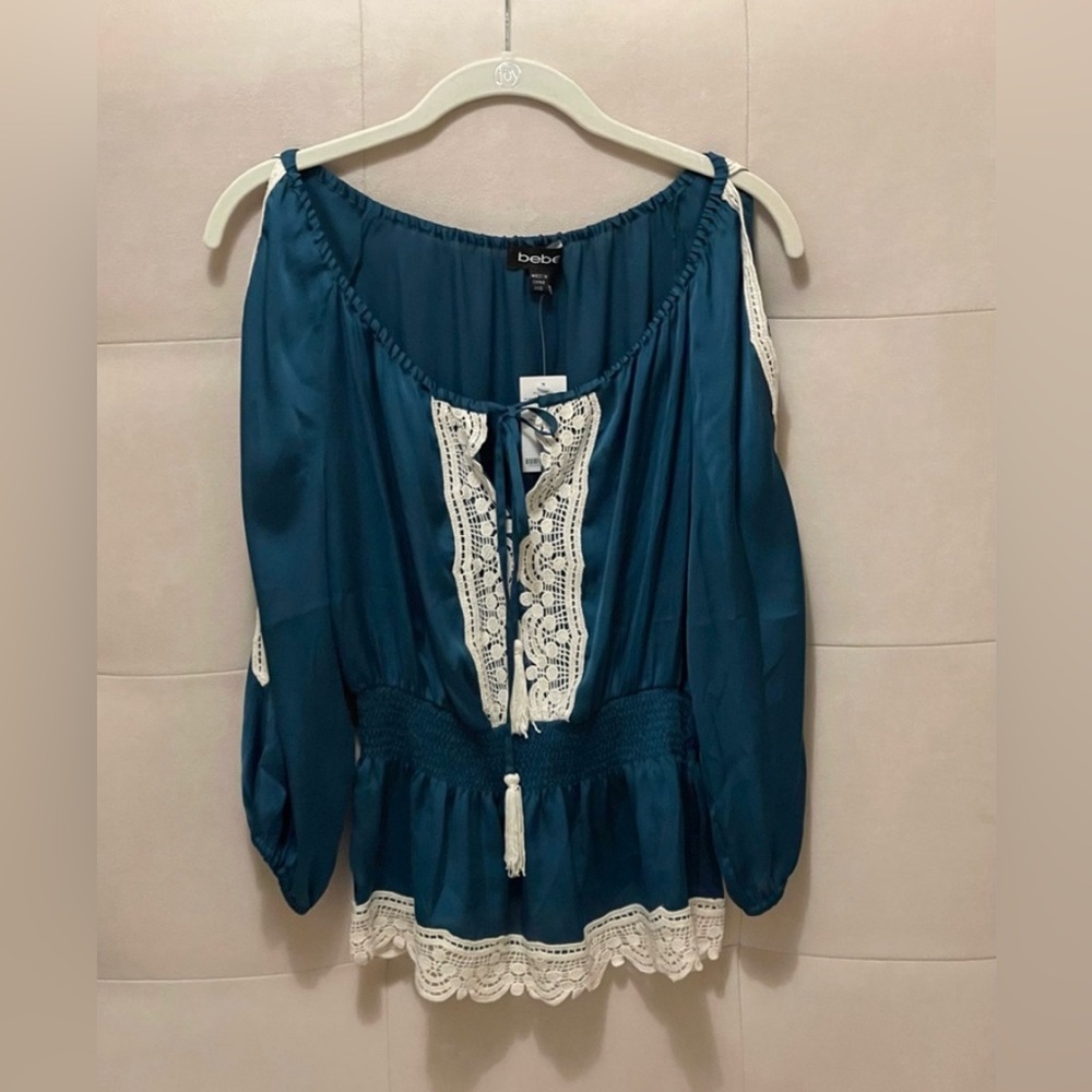 Bebe blouse - Picture 2 of 7